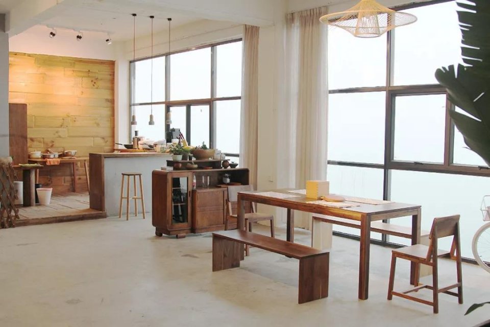 http://image1.hipu.com/image.php?url=0K0TqeRnsn